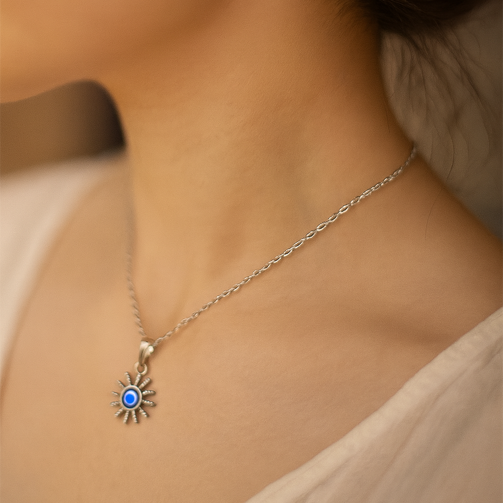 The99Jewel Star Shaped Evil Eye Chain Pendant - 1405019