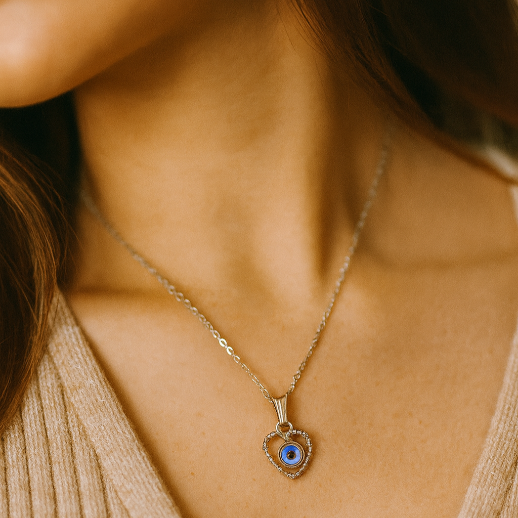 The99Jewel Heart Shaped Evil Eye Chain Pendant - 1405020